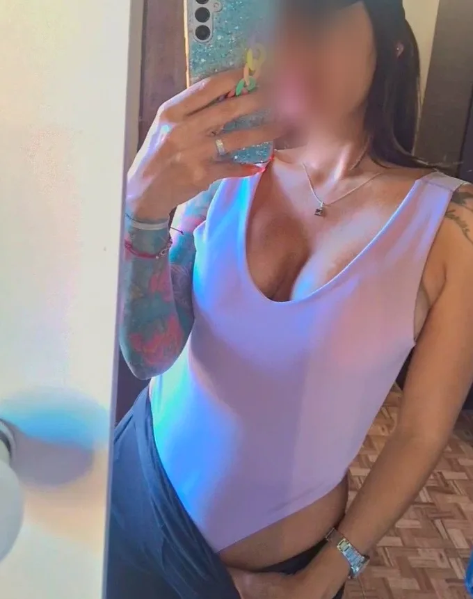 Molly, 37