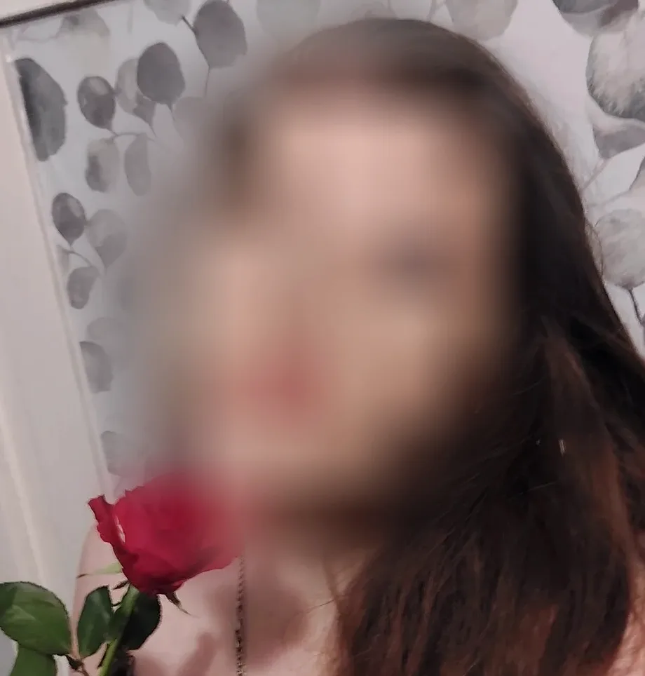 Stacey, 27